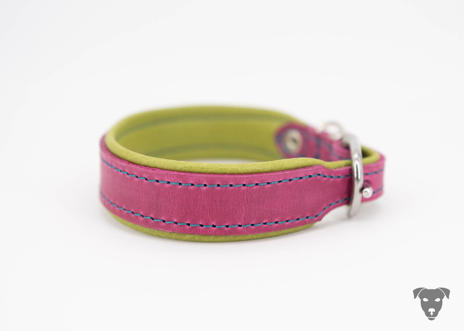 Hundehalsband feinst bestickt, handgefertigte Hundehalsbänder aus Meisterhand. Fettleder Halsband, Riemen Halsband oder klassisches Nappa Halsband, mit Lasergravur, Heiß Geprägt oder feinst bestickt, handmade-4-dogs