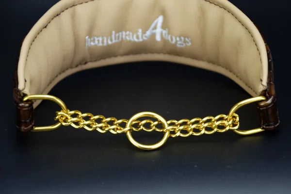 Hundehalsband feinst bestickt, handgefertigte Hundehalsbänder aus Meisterhand. Fettleder Halsband, Riemen Halsband oder klassisches Nappa Halsband, mit Lasergravur, Heiß Geprägt oder feinst bestickt, handmade-4-dogs