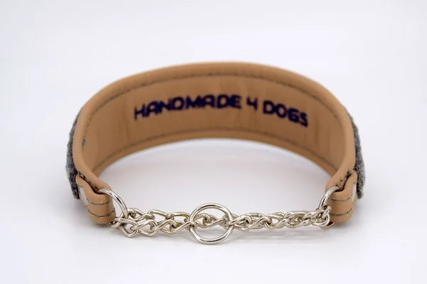 Hundehalsband feinst bestickt, handgefertigte Hundehalsbänder aus Meisterhand. Fettleder Halsband, Riemen Halsband oder klassisches Nappa Halsband, mit Lasergravur, Heiß Geprägt oder feinst bestickt, handmade-4-dogs